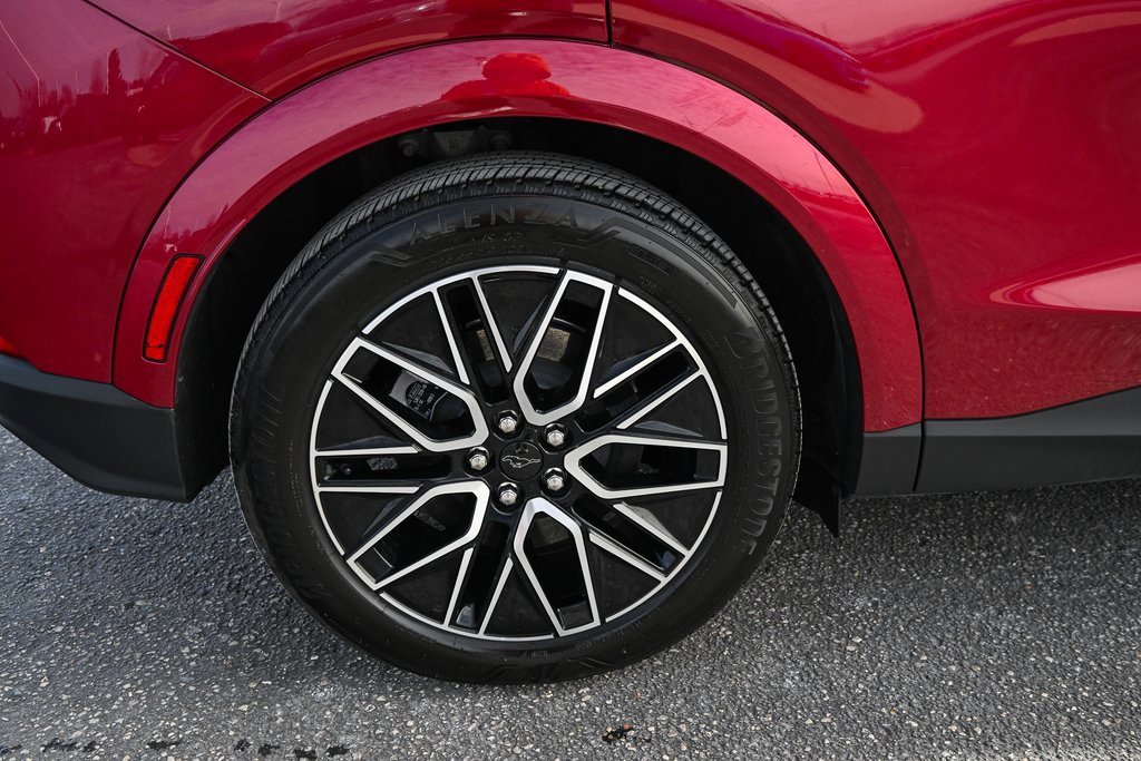 Certified 2025 Ford Mustang Mach-E Premium image 18