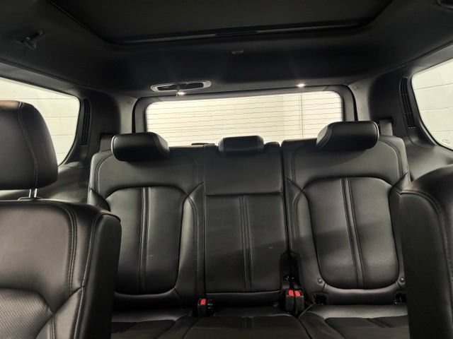 Used 2022 Jeep Wagoneer Series III w/ Premium Group I AWD/4WD image 10