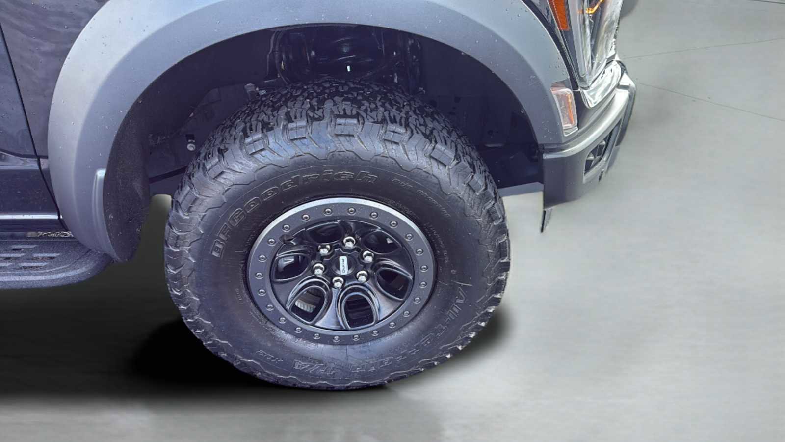 Certified 2023 Ford F150 Raptor w/ Raptor Carbon Fiber Package image 36