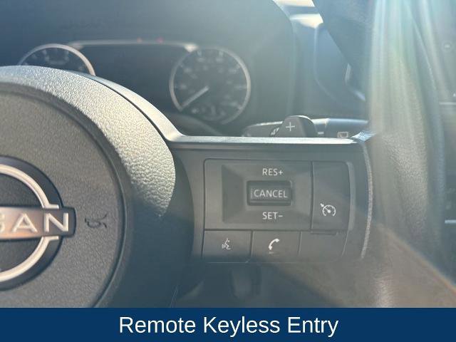 Used 2023 Nissan Rogue S image 18