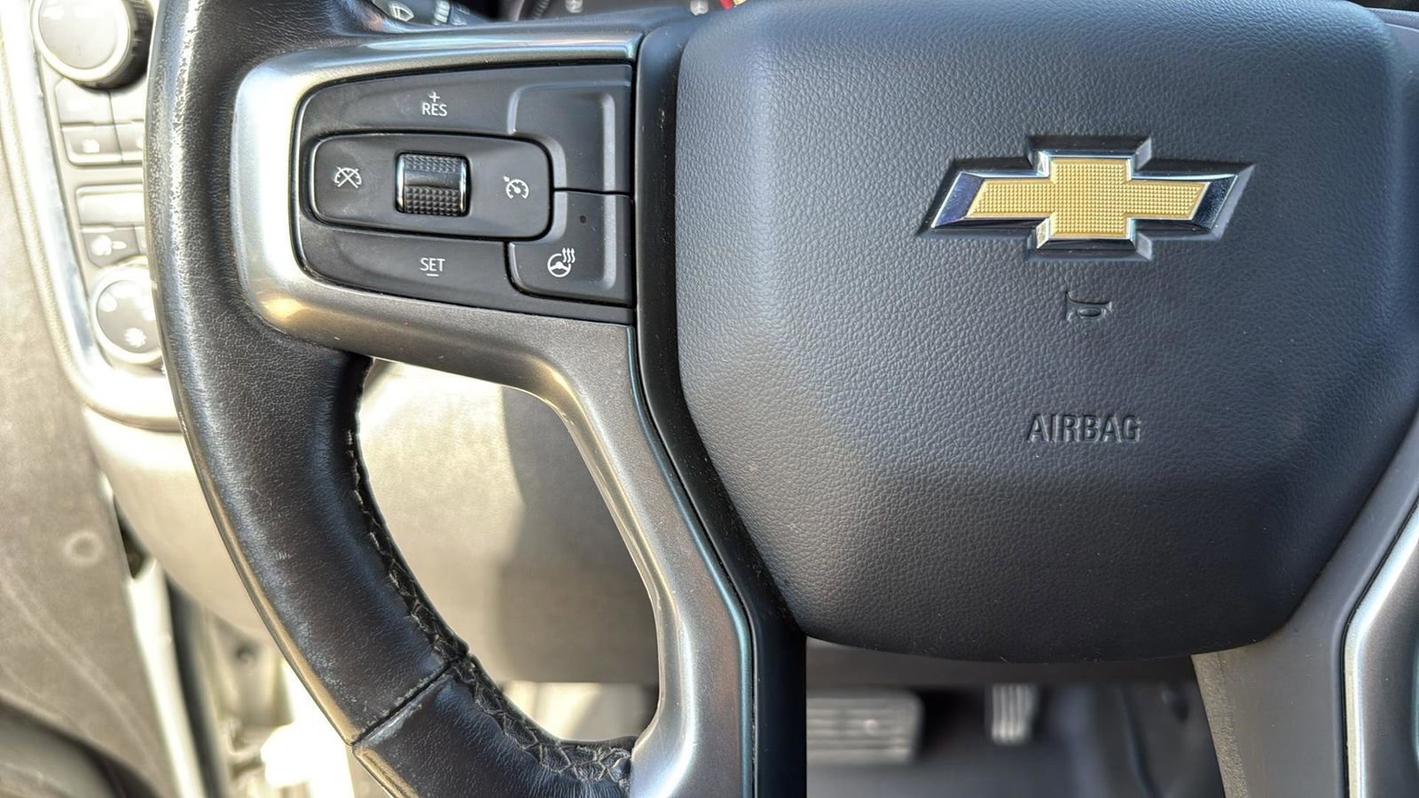 Used 2021 Chevrolet Silverado 1500 LT w/ Z71 Off-Road Package image 15