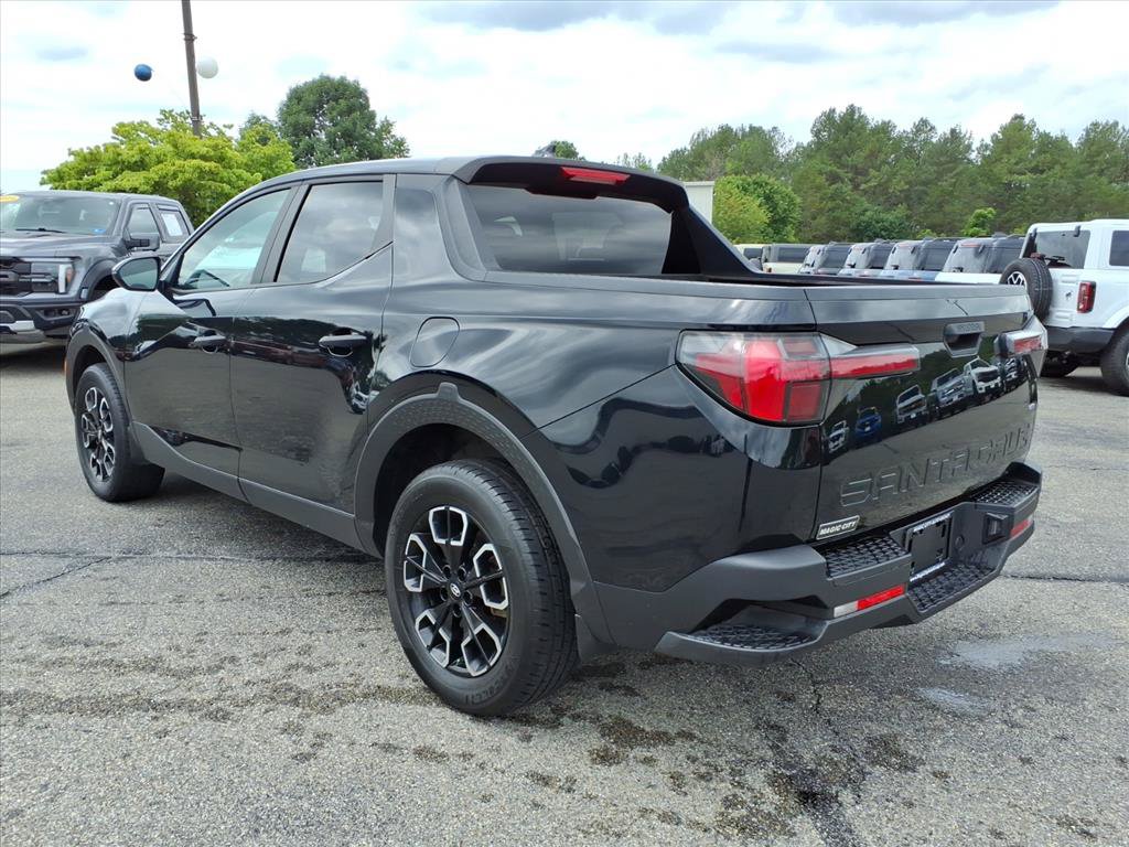Used 2022 Hyundai Santa Cruz SEL w/ Cargo Package AWD/4WD image 3