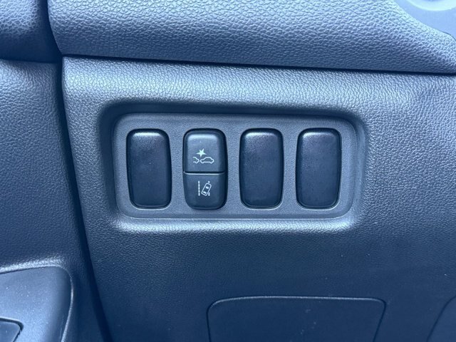 Used 2024 Mitsubishi Outlander Sport ES AWD/4WD image 17