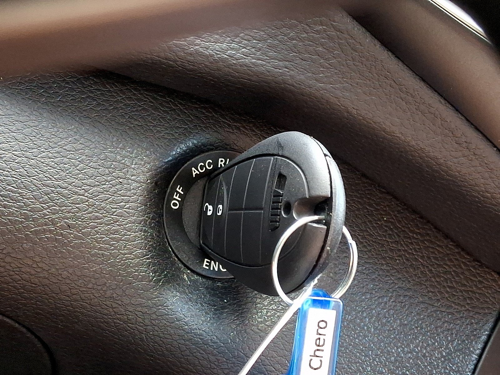 Used 2019 Jeep Cherokee Latitude w/ Popular Appearance Group FWD image 21