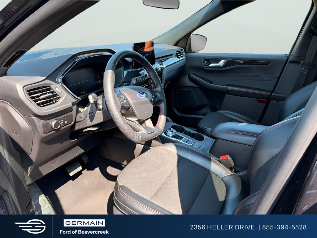 Certified 2025 Ford Escape ST-Line AWD/4WD image 16