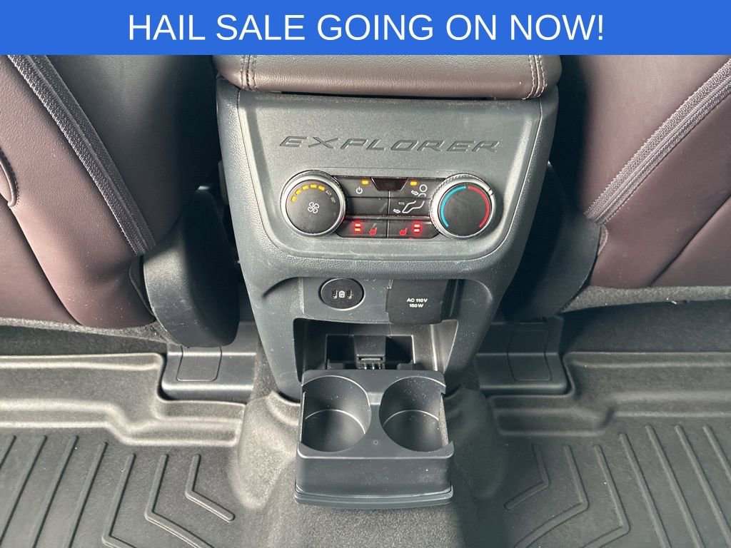 Certified 2025 Ford Explorer Platinum image 14