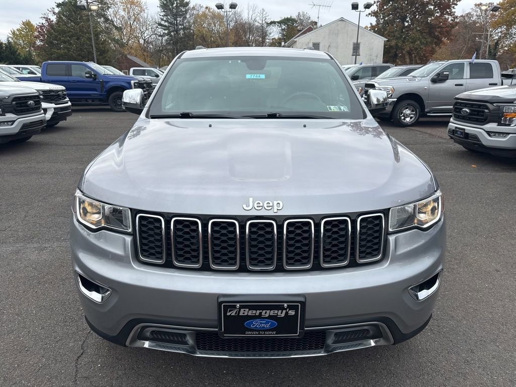 Used 2018 Jeep Grand Cherokee Limited image 2