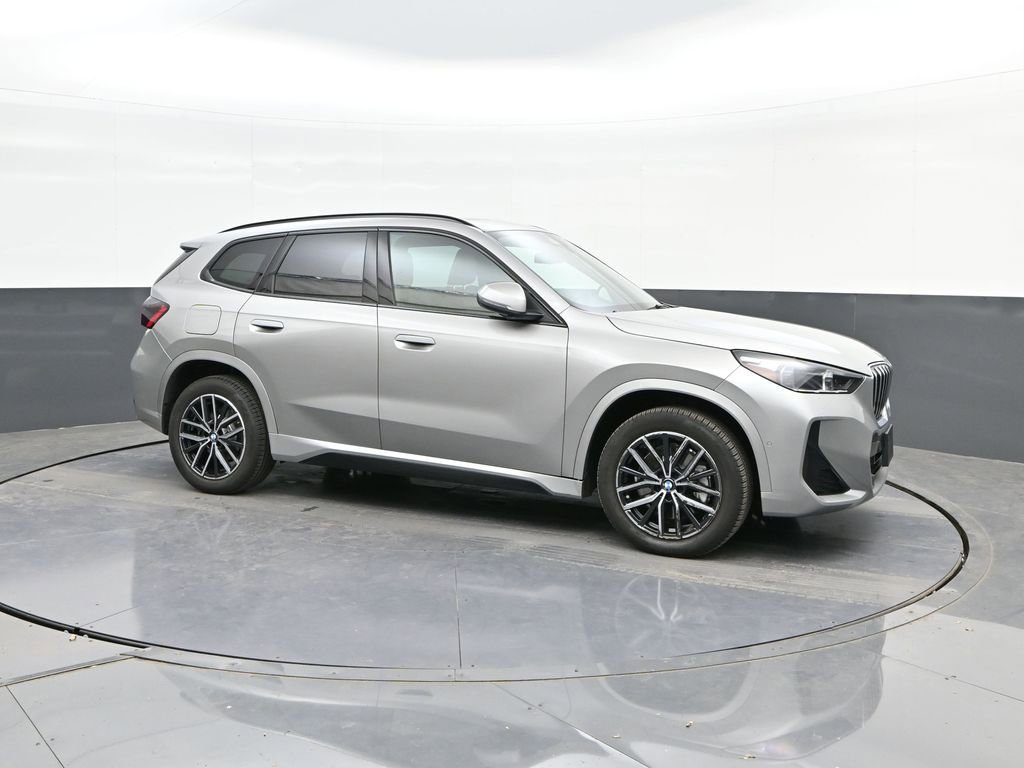 Used 2025 BMW X1 xDrive28i w/ M Sport Package image 17