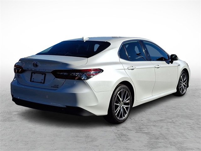 Used 2021 Toyota Camry XLE image 6