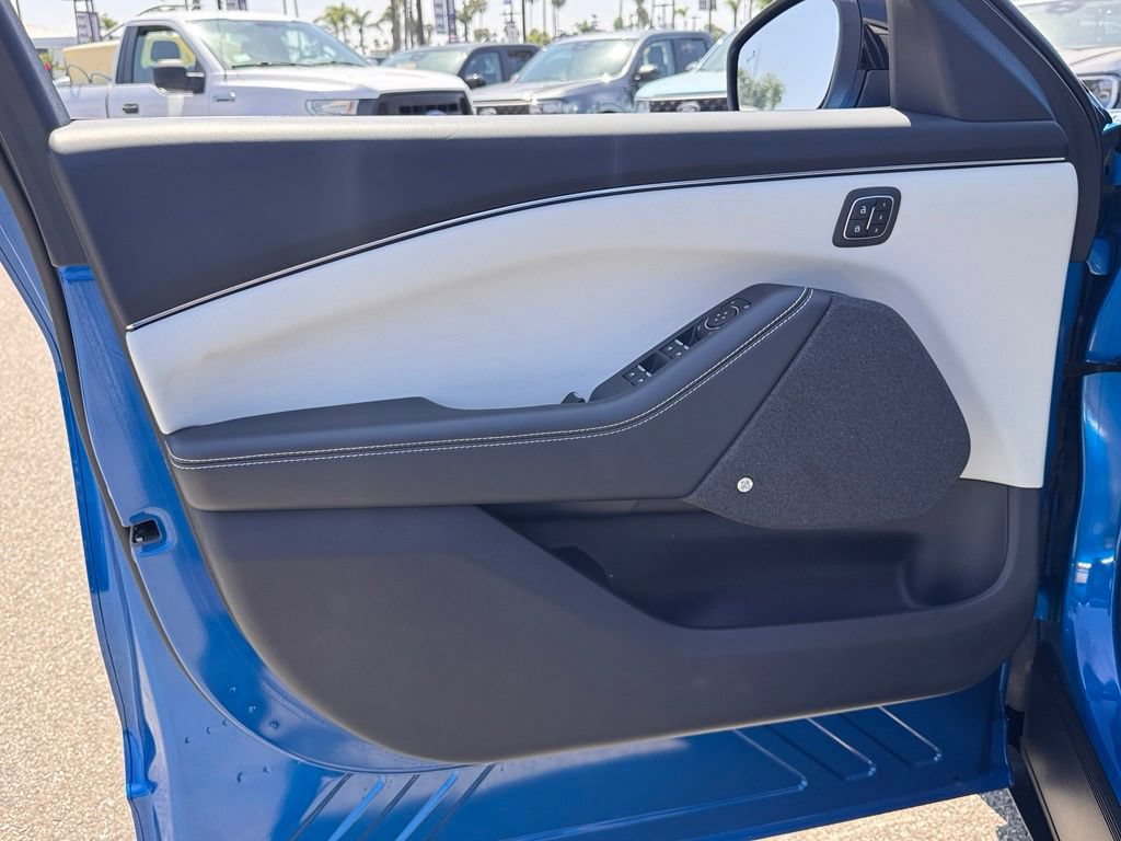 Certified 2025 Ford Mustang Mach-E Premium RWD image 15