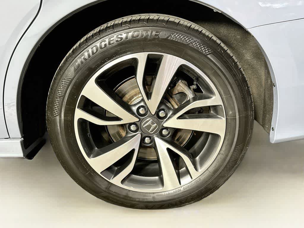 Used 2024 Honda Odyssey Touring image 8