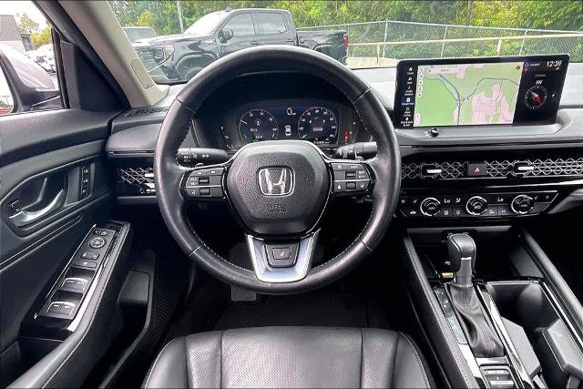 Used 2025 Honda Accord Touring image 5