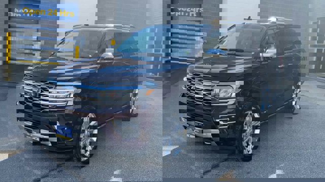 Certified 2024 Ford Expedition Max Platinum image 5