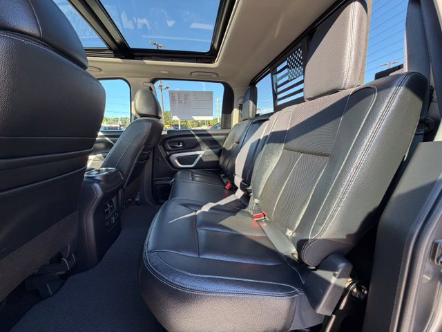 Used 2020 Nissan Titan SL w/ Moonroof Package RWD image 26