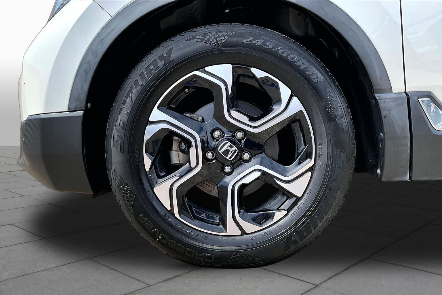 Used 2017 Honda CR-V Touring image 12