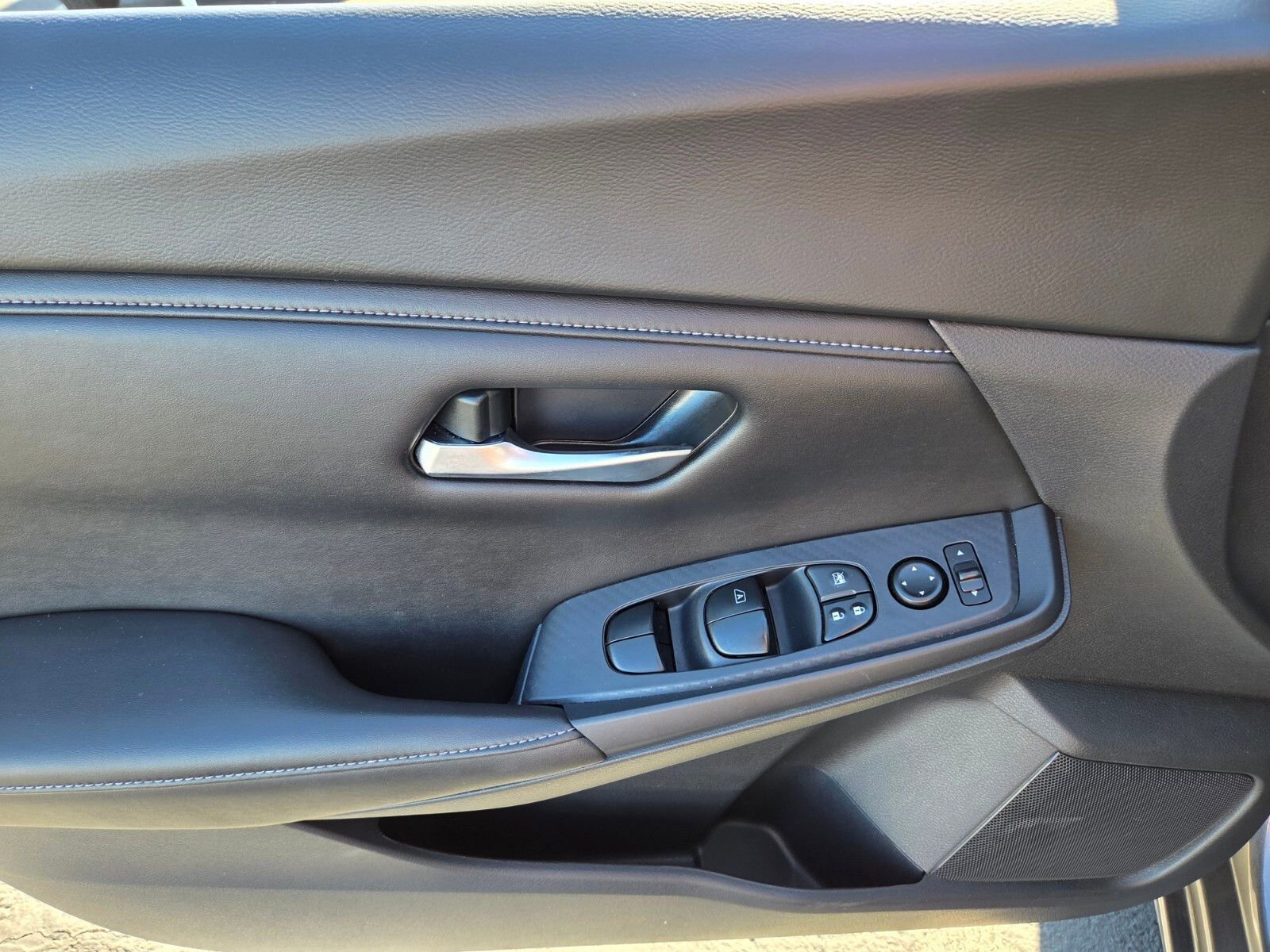 Used 2023 Nissan Sentra SV w/ All-Weather Package image 17