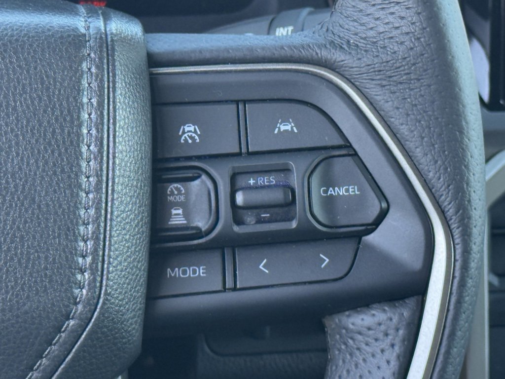 Used 2025 Toyota Tacoma TRD Sport image 24