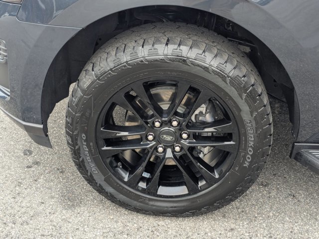 Certified 2024 Ford Expedition XLT image 11