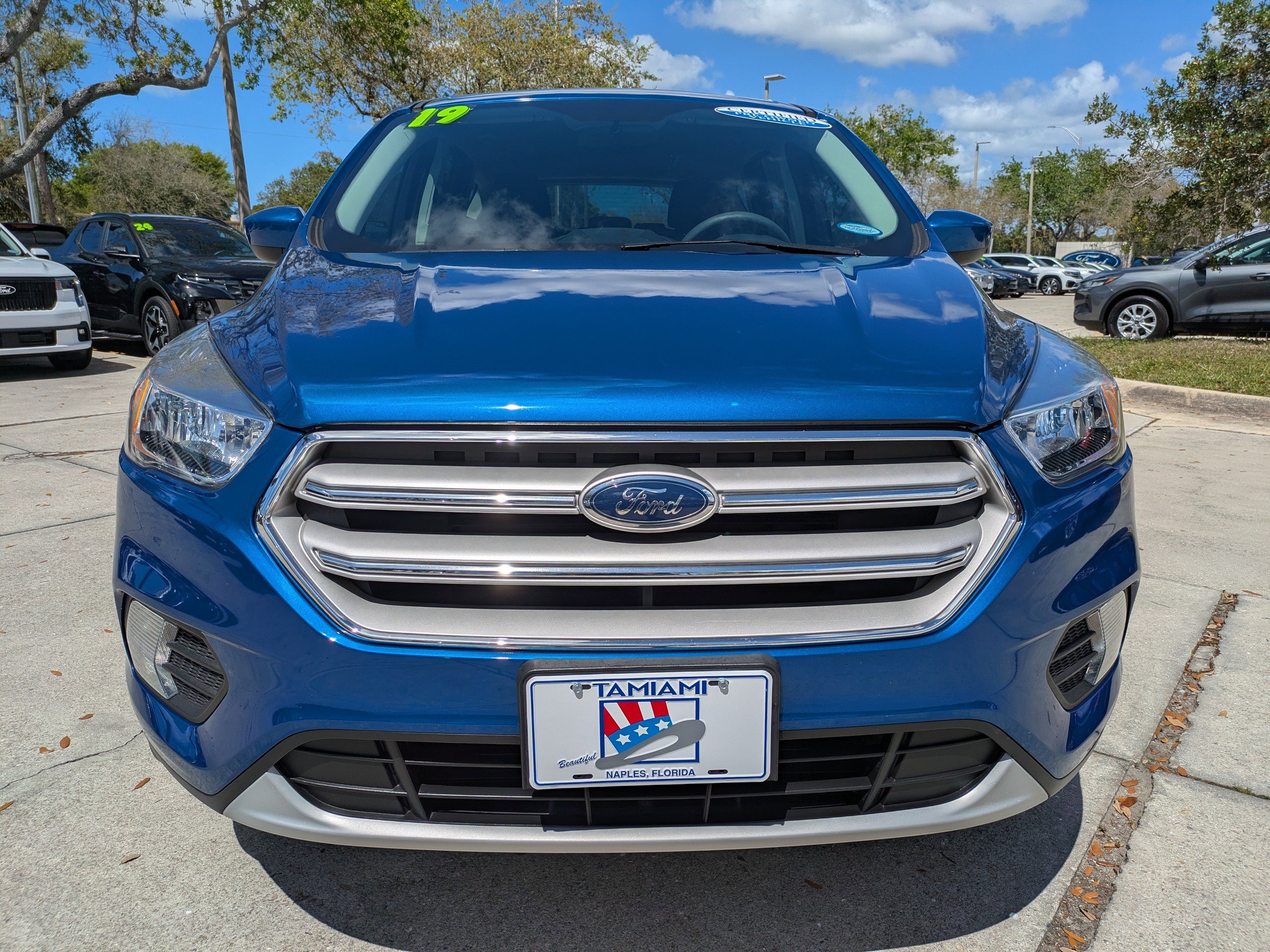 Certified 2019 Ford Escape SE FWD image 8