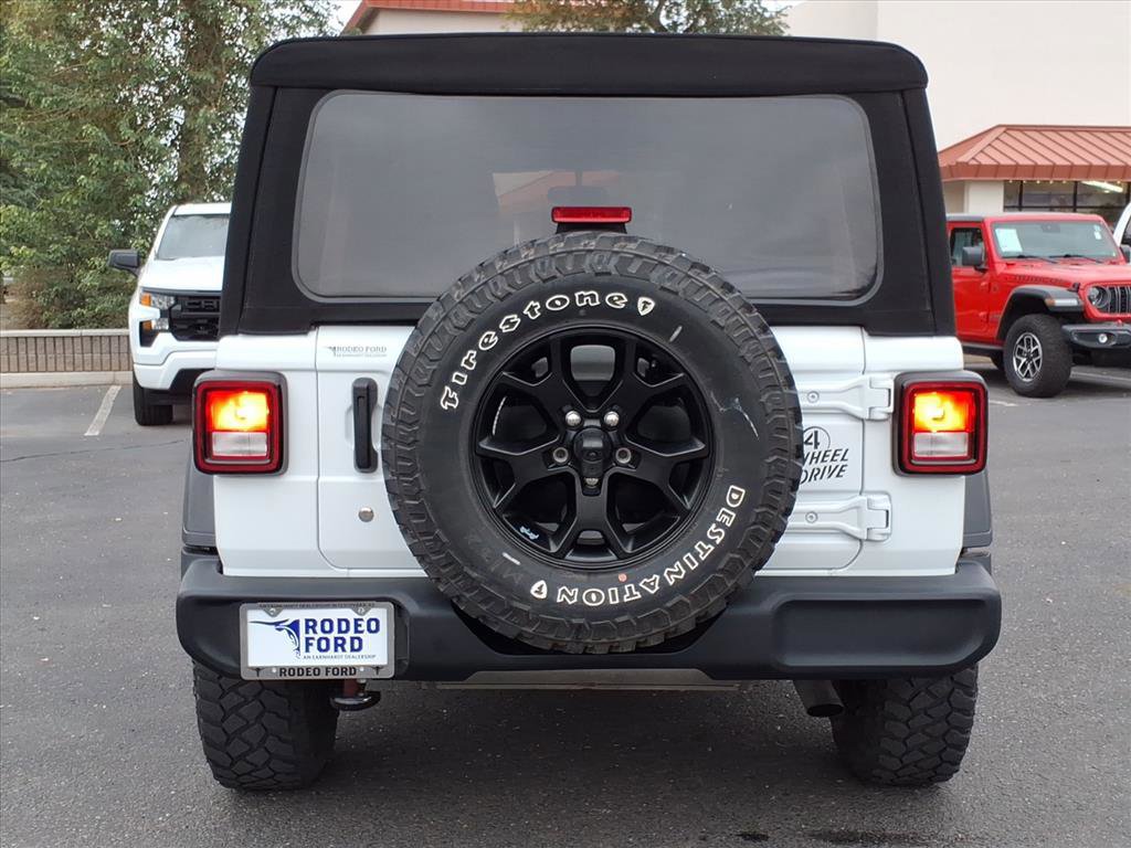 Used 2020 Jeep Wrangler Unlimited Sport image 3