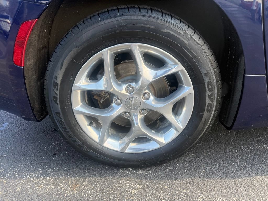 Used 2018 Chrysler Pacifica Limited w/ Advanced Safetytec Group FWD image 54