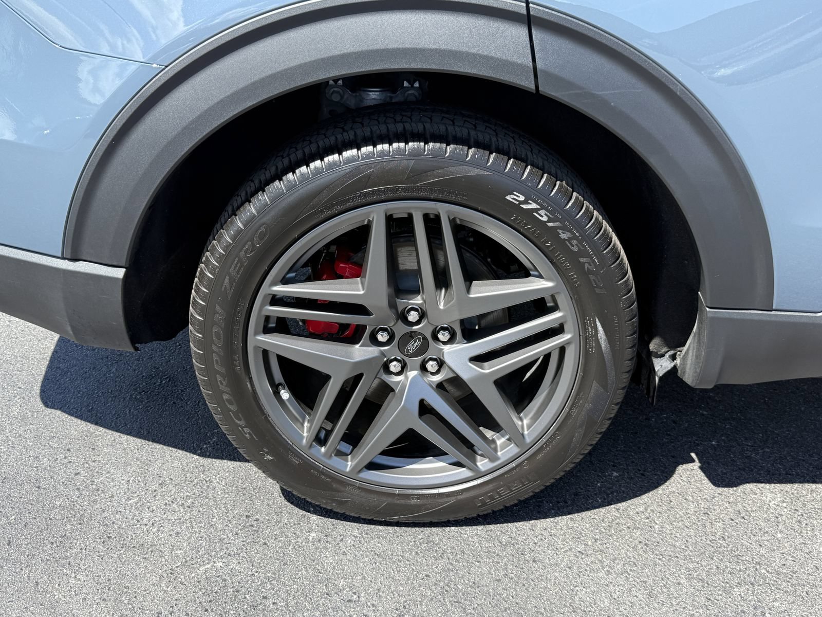 Certified 2026 Ford Explorer ST-Line w/ ST-Line Street Pack RWD image 40