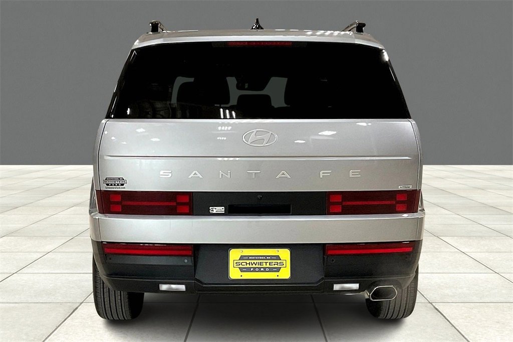 Used 2025 Hyundai Santa Fe SEL image 3