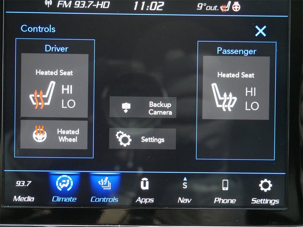 Used 2021 Jeep Grand Cherokee Laredo X image 25