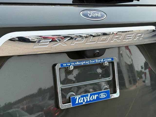 Certified 2023 Ford Explorer XLT w/ Equipment Group 202A AWD/4WD image 29