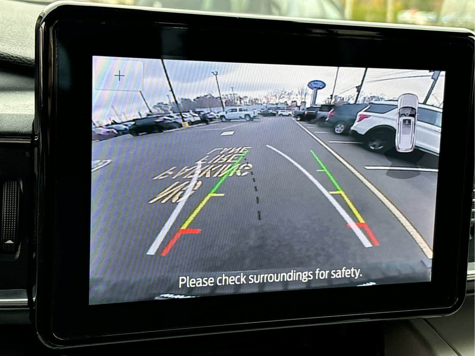 Certified 2022 Ford Explorer XLT w/ Equipment Group 202A image 24