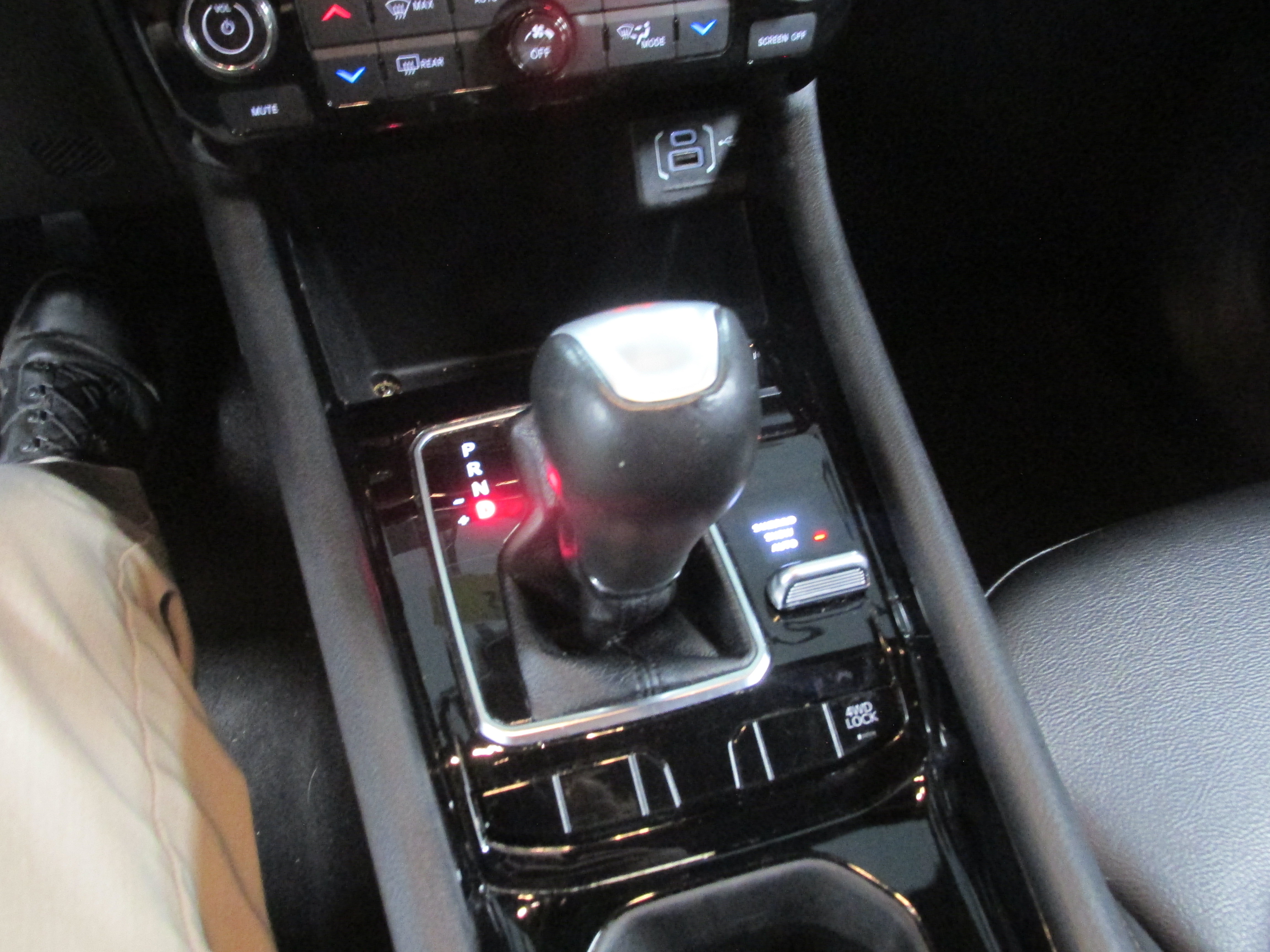 Used 2024 Jeep Compass Limited AWD/4WD image 36