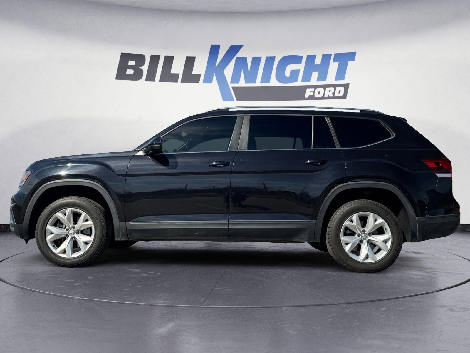 Used 2018 Volkswagen Atlas SE image 2
