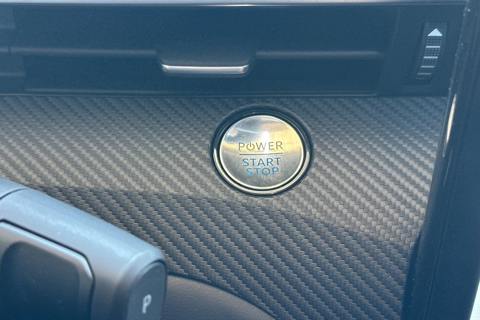 Certified 2025 Ford Mustang Mach-E Premium RWD image 23
