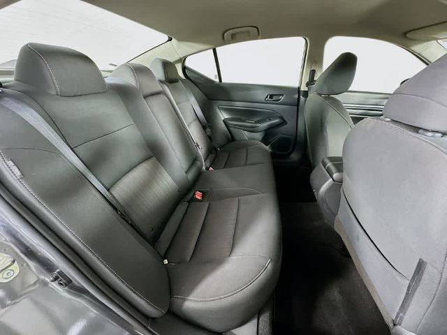 Used 2024 Nissan Altima 2.5 SV FWD image 30