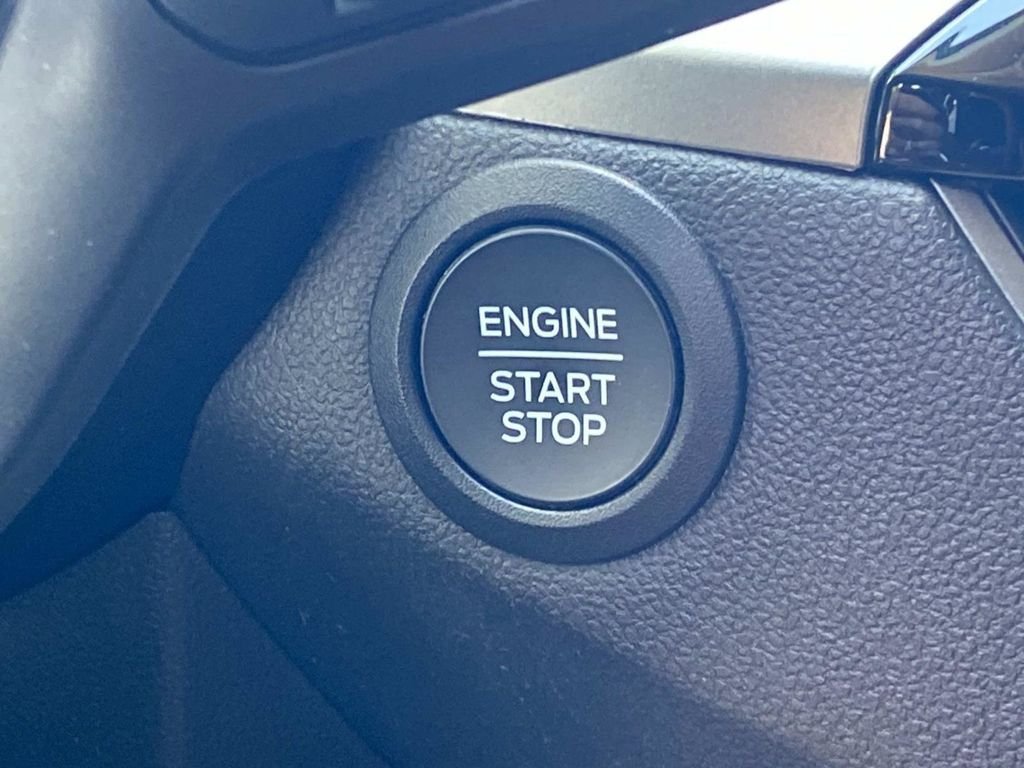 Certified 2025 Ford Escape Active FWD image 29