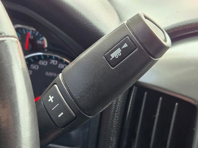 Used 2018 Chevrolet Silverado 1500 LT w/ LT Eassist Package image 17