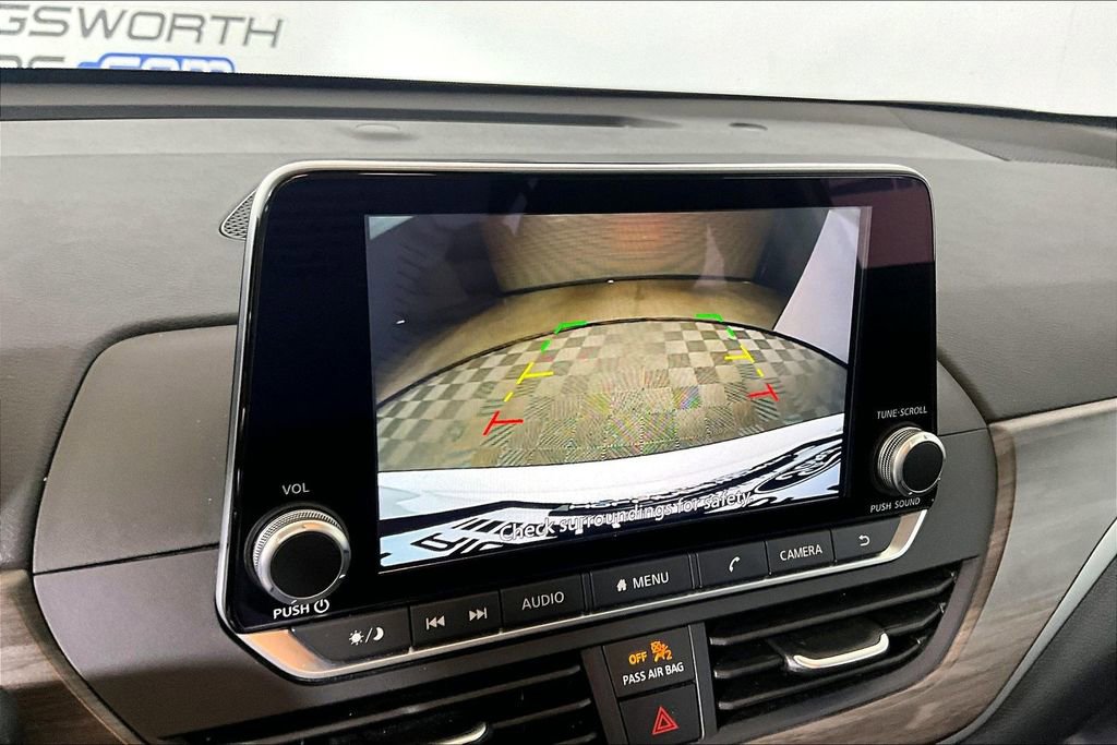 Used 2025 Nissan Altima 2.5 SV FWD image 17