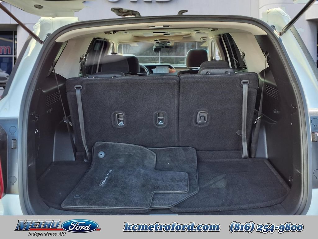 Used 2022 Hyundai Palisade SEL w/ Cargo Package FWD image 33
