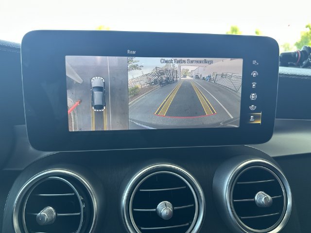 Used 2023 Mercedes-Benz GLC 300 4MATIC Coupe image 17