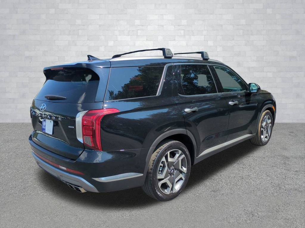 Used 2024 Hyundai Palisade Limited AWD/4WD image 5