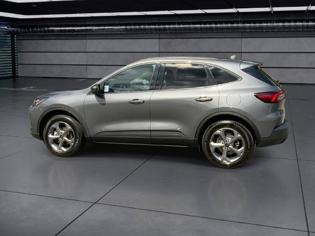Certified 2025 Ford Escape ST-Line Select AWD/4WD image 8