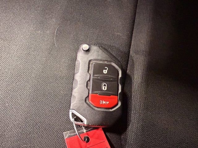 Used 2020 Jeep Gladiator Rubicon AWD/4WD image 28