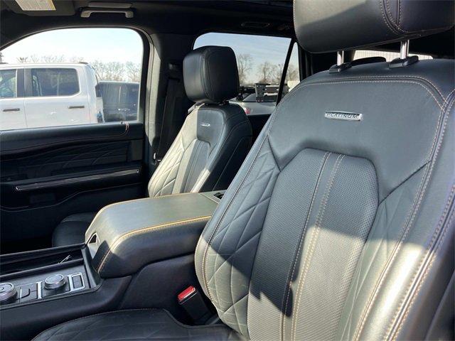 Certified 2023 Ford Expedition Max Platinum image 30