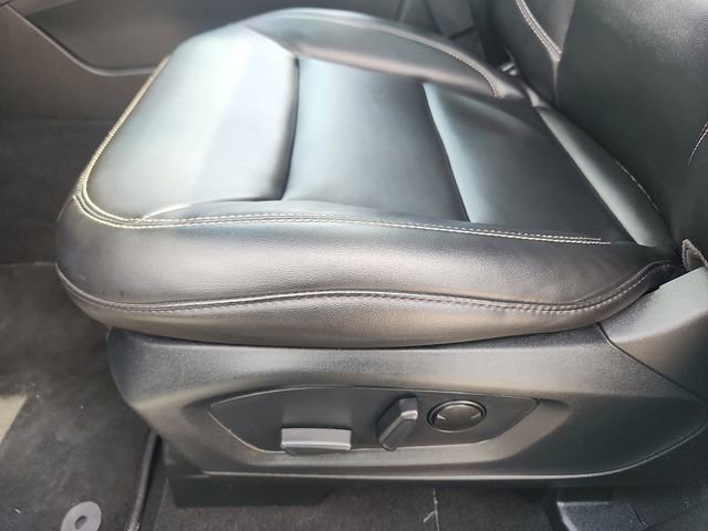 Certified 2023 Ford Explorer XLT w/ Equipment Group 202A image 23