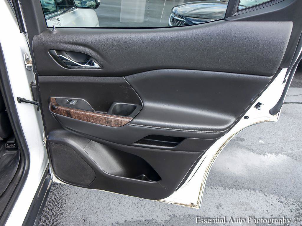 Used 2023 GMC Acadia Denali w/ Denali Technology Package FWD image 25