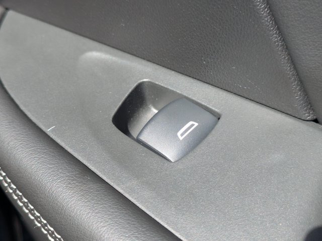 Used 2023 Buick Envision Essence w/ Technology Package I AWD/4WD image 37