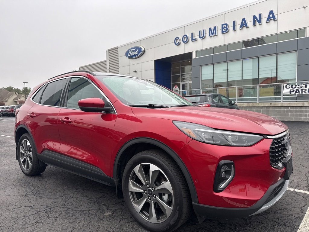 Certified 2023 Ford Escape Platinum w/ Premium Technology Package