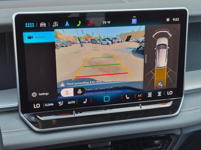 Used 2025 Volkswagen Tiguan SE FWD image 17