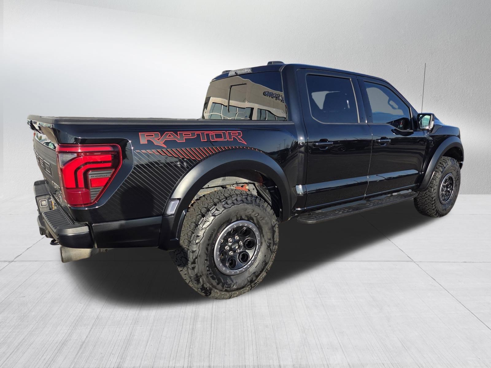 Certified 2024 Ford F150 Raptor AWD/4WD image 7