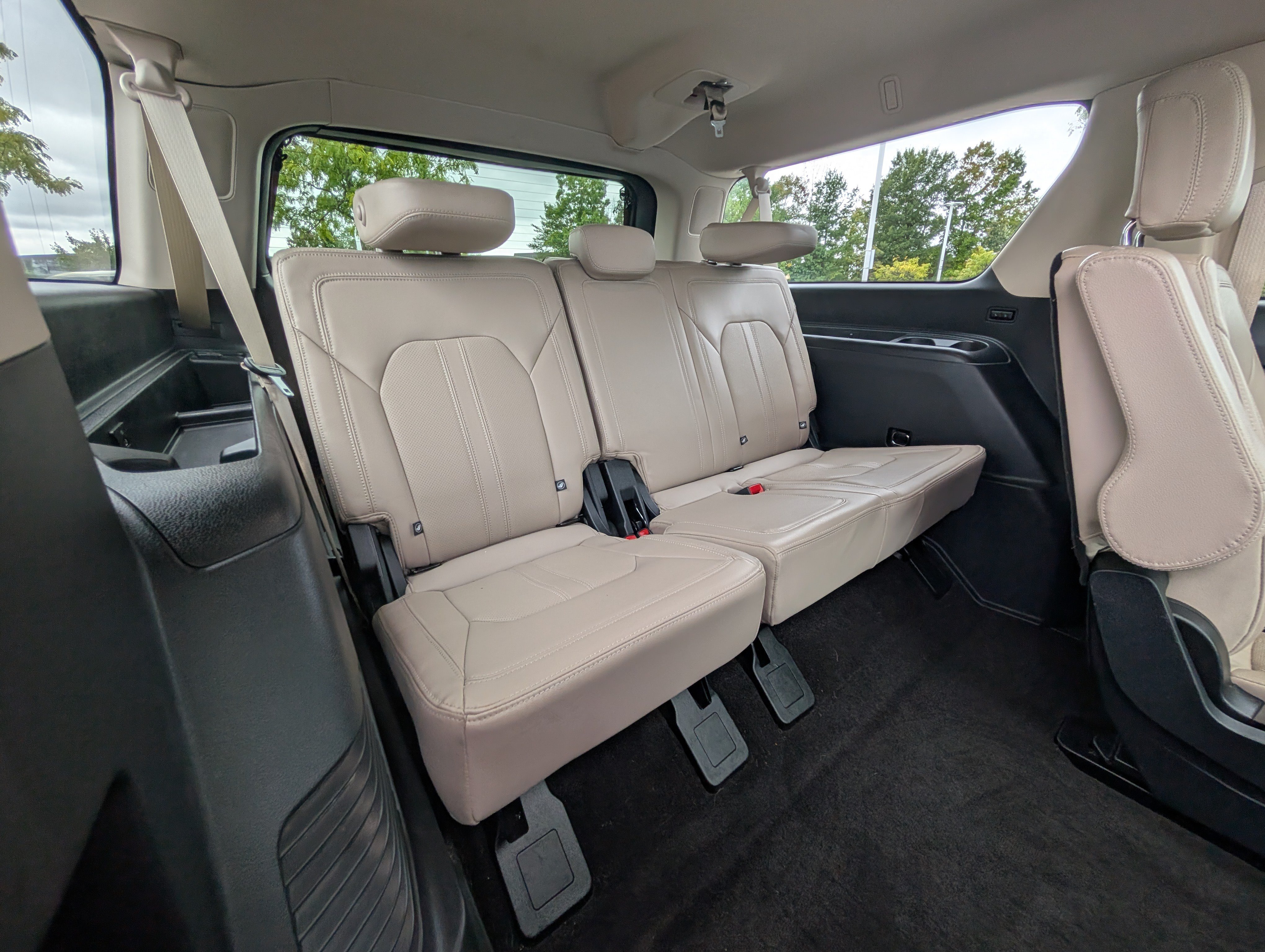 Certified 2022 Ford Expedition Max Limited AWD/4WD image 14